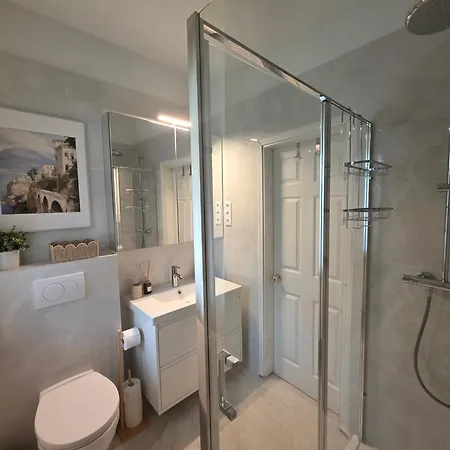 Bellevue With Ac & Heating & Terrace