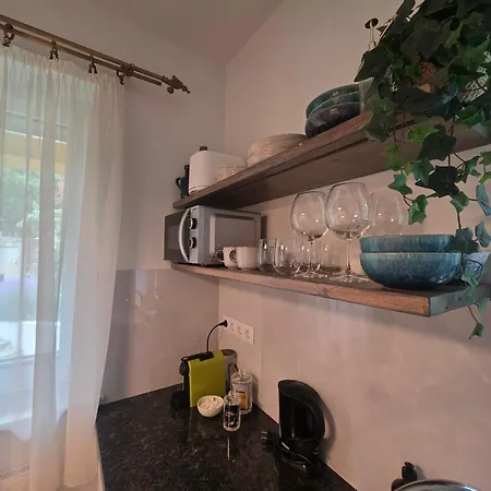 Bellevue With Ac & Heating & Terrace Апартаменты *