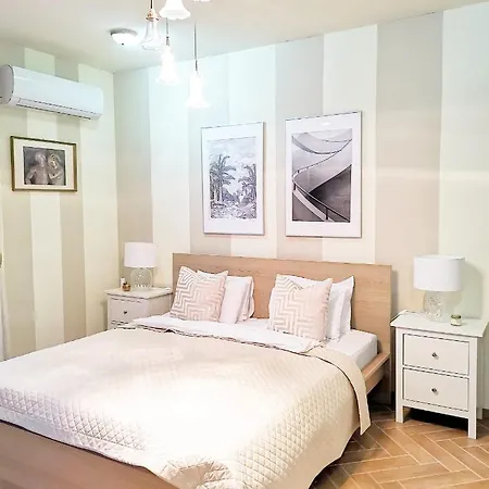 Bellevue With Ac & Heating & Terrace * ブダペスト